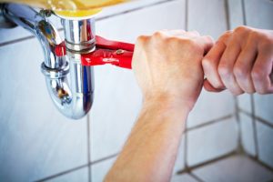 6 Benefits of Working With a Commercial Plumbing Team